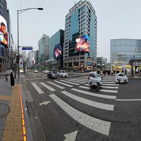 Hongdae Residence-2 1Min From Hongik Uni Station Exit #1 Сеул Екстер'єр фото
