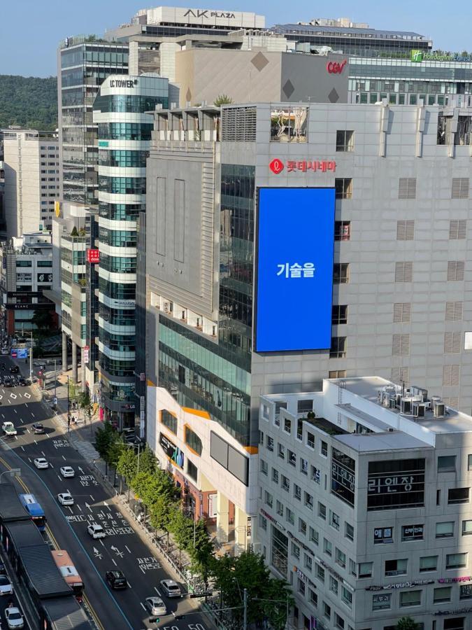 Hongdae Residence-2 1Min From Hongik Uni Station Exit #1 Сеул Екстер'єр фото