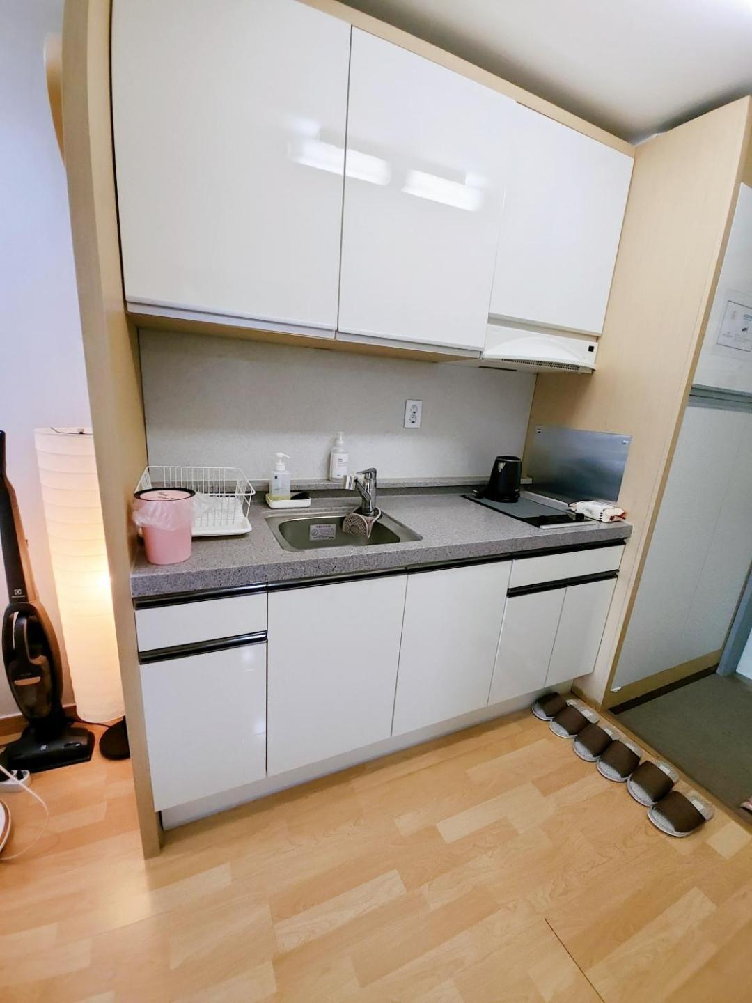 Hongdae Residence-2 1Min From Hongik Uni Station Exit #1 Сеул Екстер'єр фото